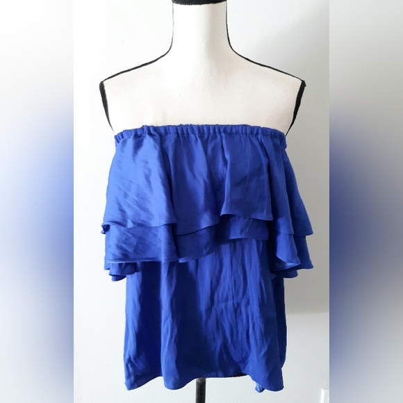 Lilly Pulitzer Off Shoulder Ruffle Blouse - Picture 3 of 8